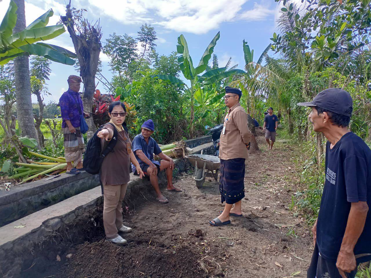 PEMANTAUAN PEMBANGUNAN JALAN USAHA TANI
